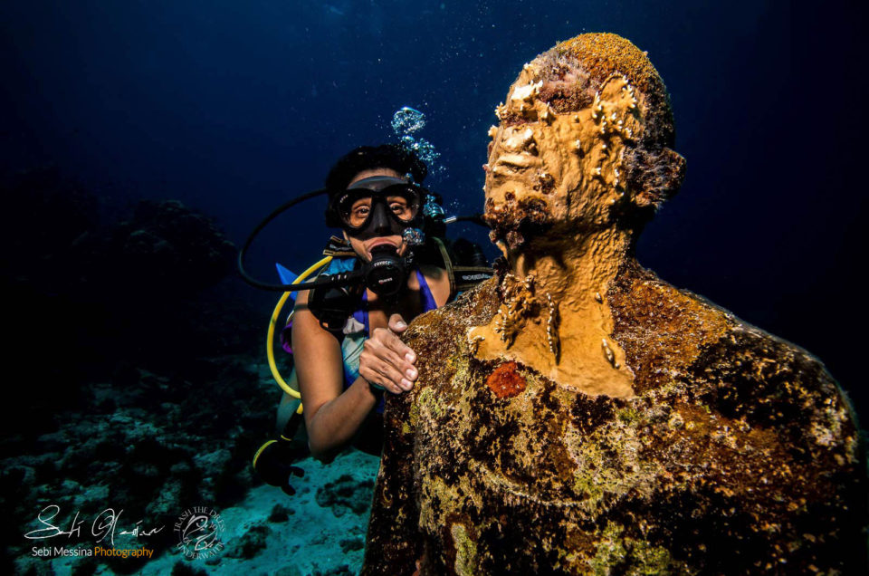 Cancun Underwater Museum of Art - Padi Certification