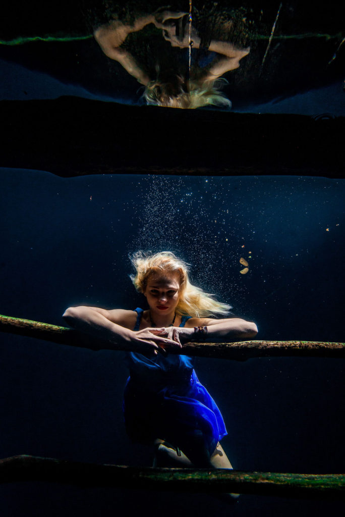 Underwater posing