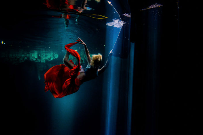 Underwater Posing In A Cenote Aleksandra Kierzek