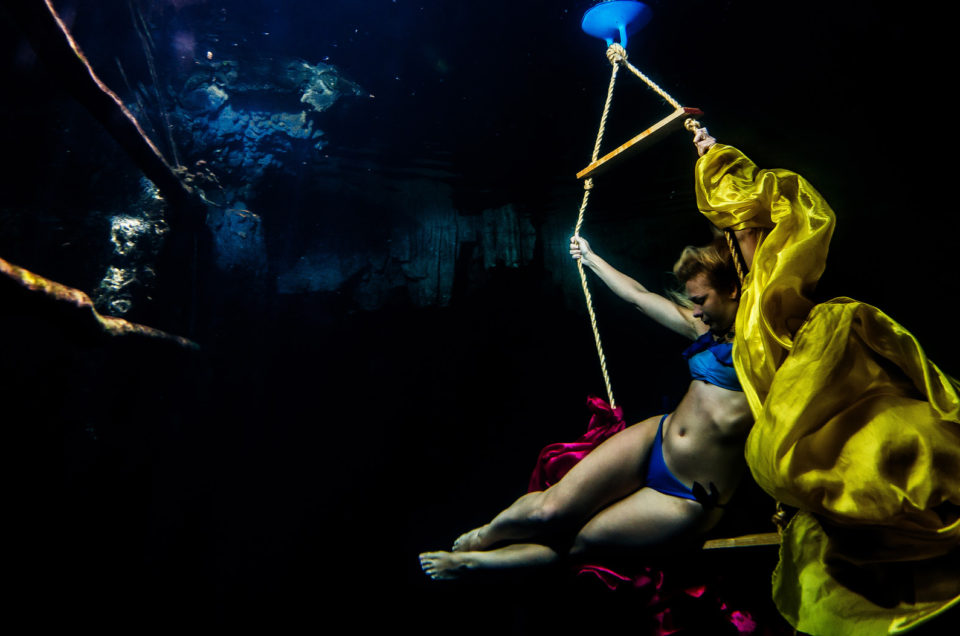 Underwater posing in a cenote – Aleksandra Kierzek