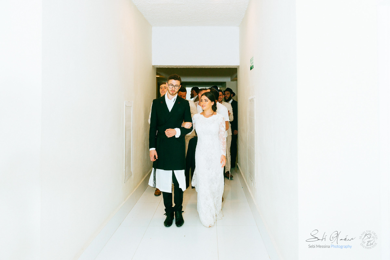 Yichud at an Orthodox Jewish Wedding in Cancun Mexico – Sebi Messina Photography