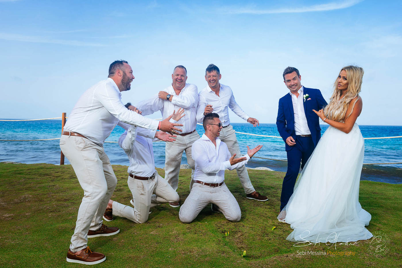 Groomsmen kidding at a destination wedding in Cancun Mexico – Sebi Messina Photography
