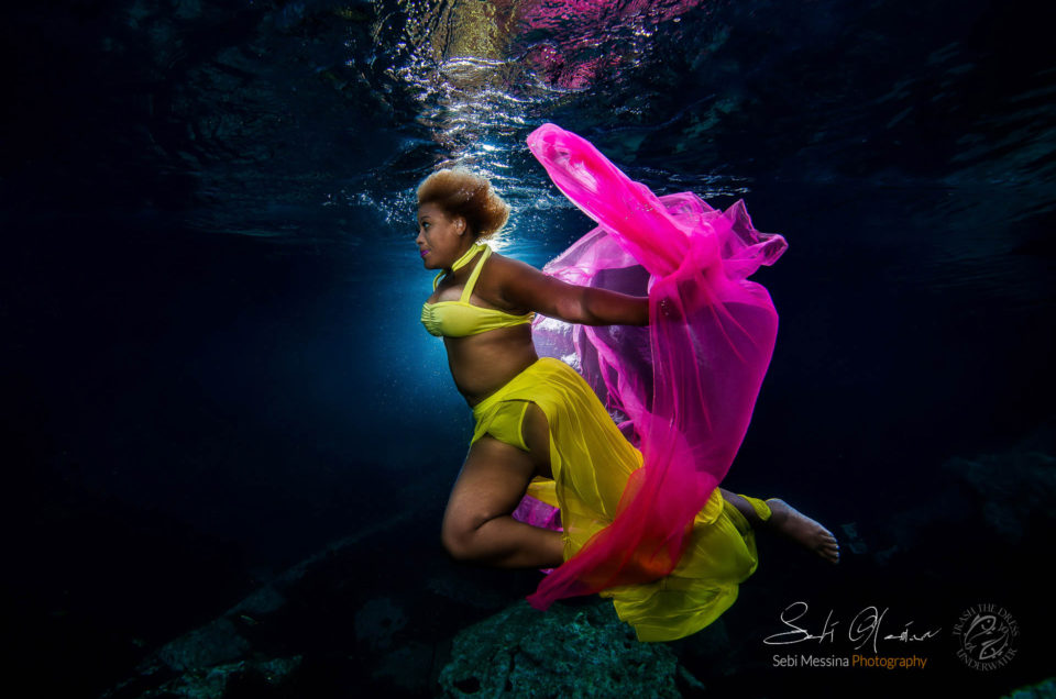 Black model Underwater in Mexico - Veronica