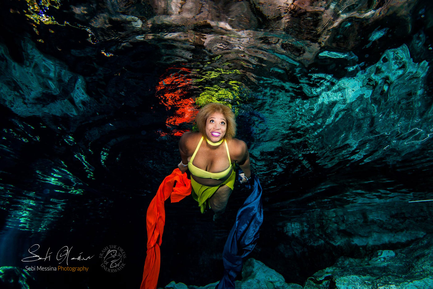 Black Model Underwater - Veronica - Sebi Messina Photography