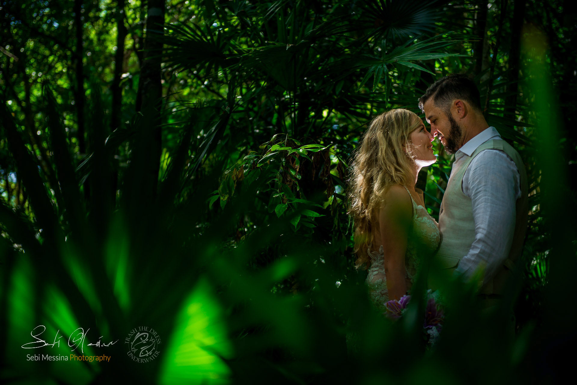 Underwater Trash The Dress in a Mexican cenote – Sebi Messina Photography