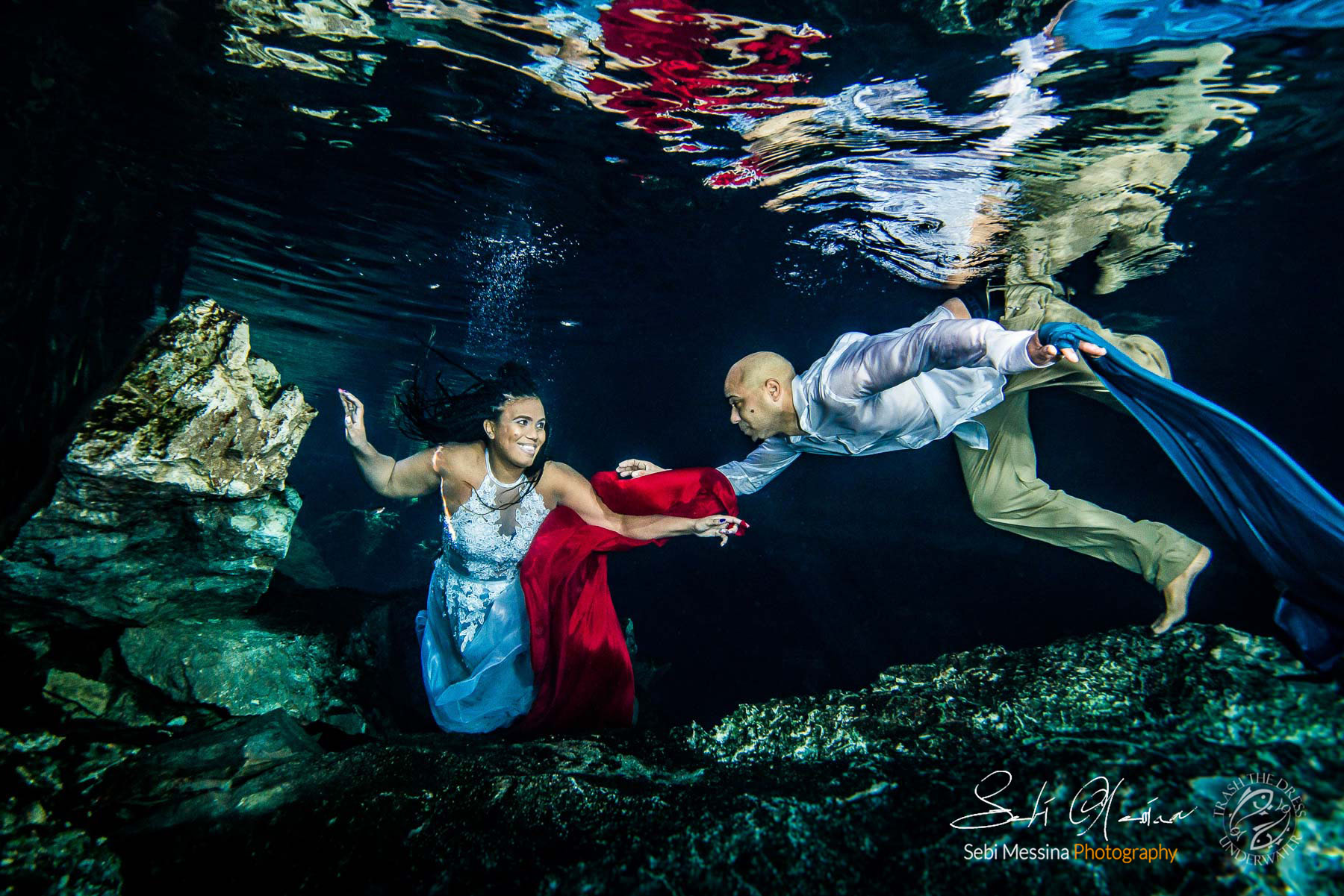 Honeymoon Trash The Dress Underwater photos in Mexico - Sebi Messina Photography