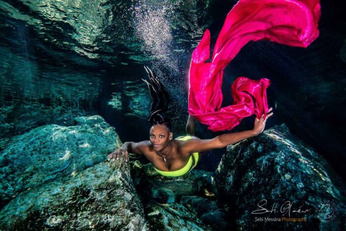 Underwater Black Model in Mexico in a cenote close to Tulum - Sebi Messina Photography